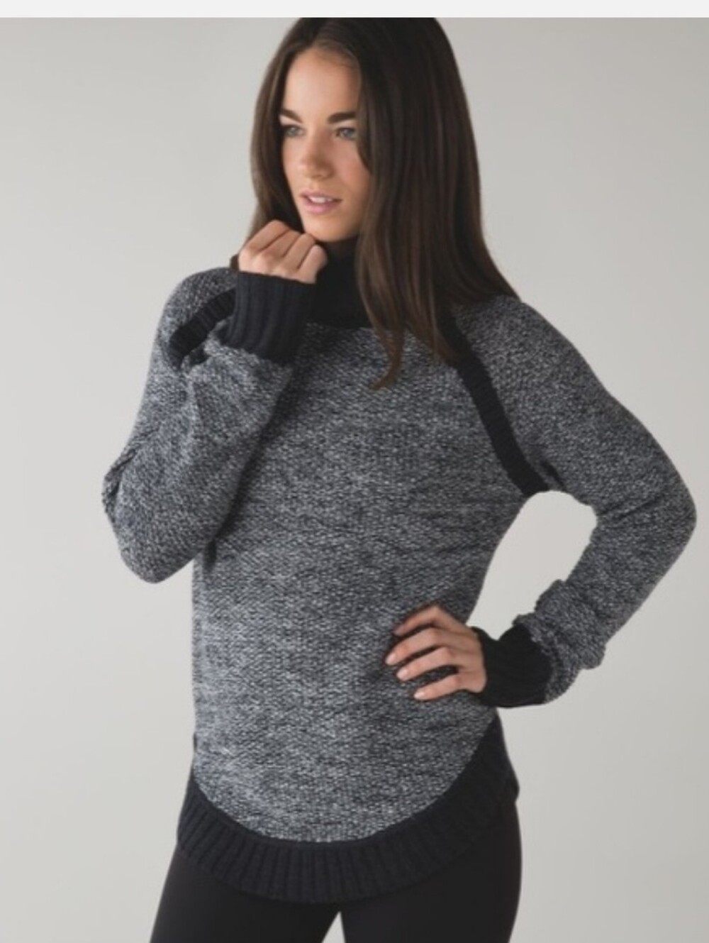 Lululemon Passage Gray Black Crewneck Sweater Sz Small
